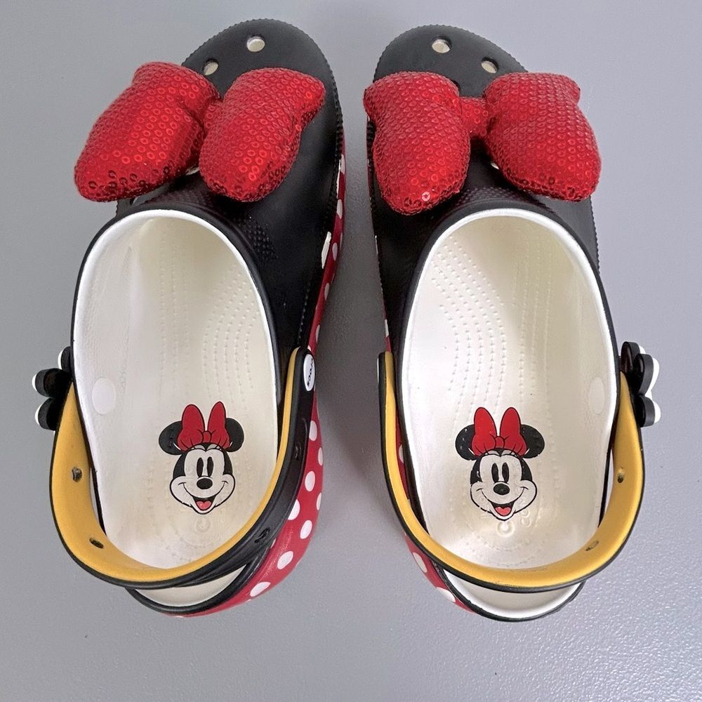 Disney Crocs women’s  Black and Red Minnie Mouse Slippers Size 10 - Picture 4 of 7
